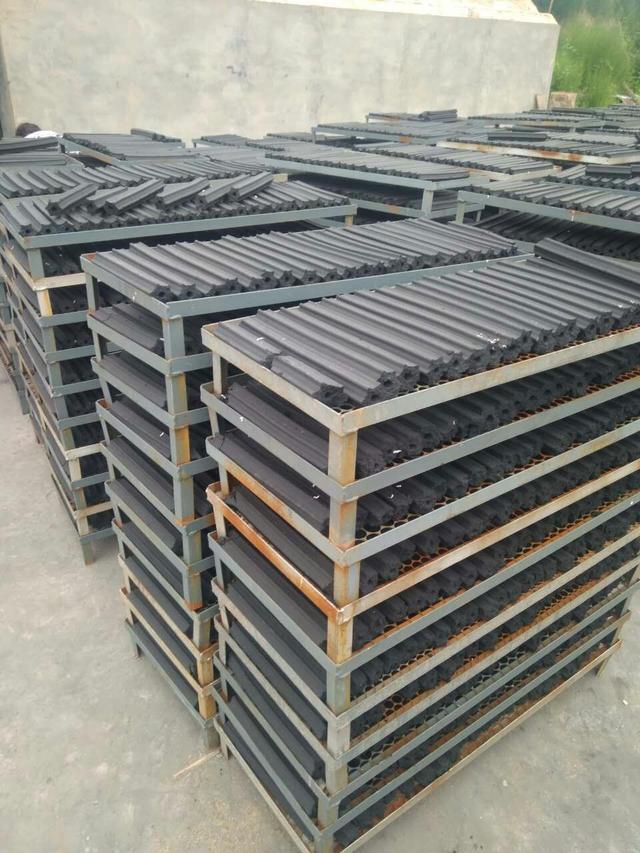 三百多收廢舊木材，辦一個(gè)小型機(jī)制木炭廠可行嗎？